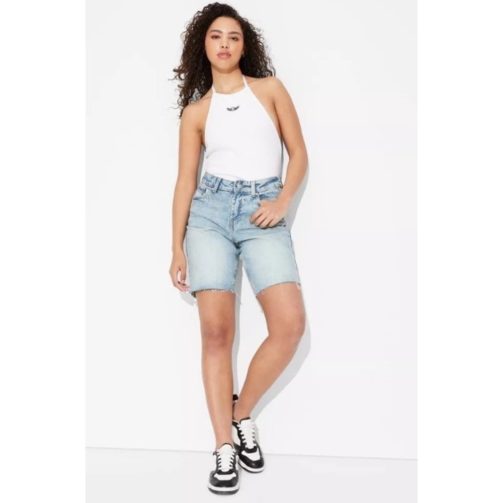 Wild Fable Womens Light Wash Denim‎ Cutoff Shorts Size 4 Mid Rise